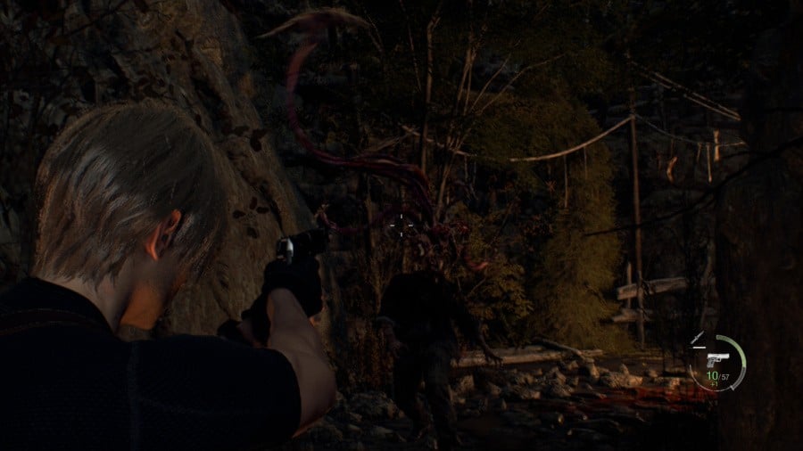 Resident Evil 4 Gold Edition Review - Screenshot 1 of 5