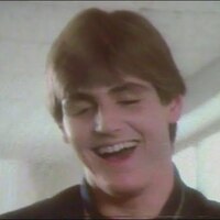 LutherDestroysThGond